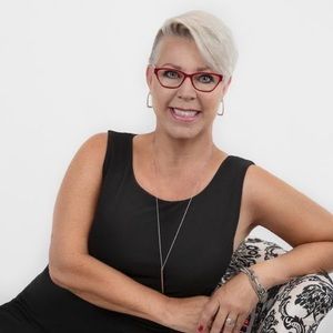 Meet your Posher, Karen